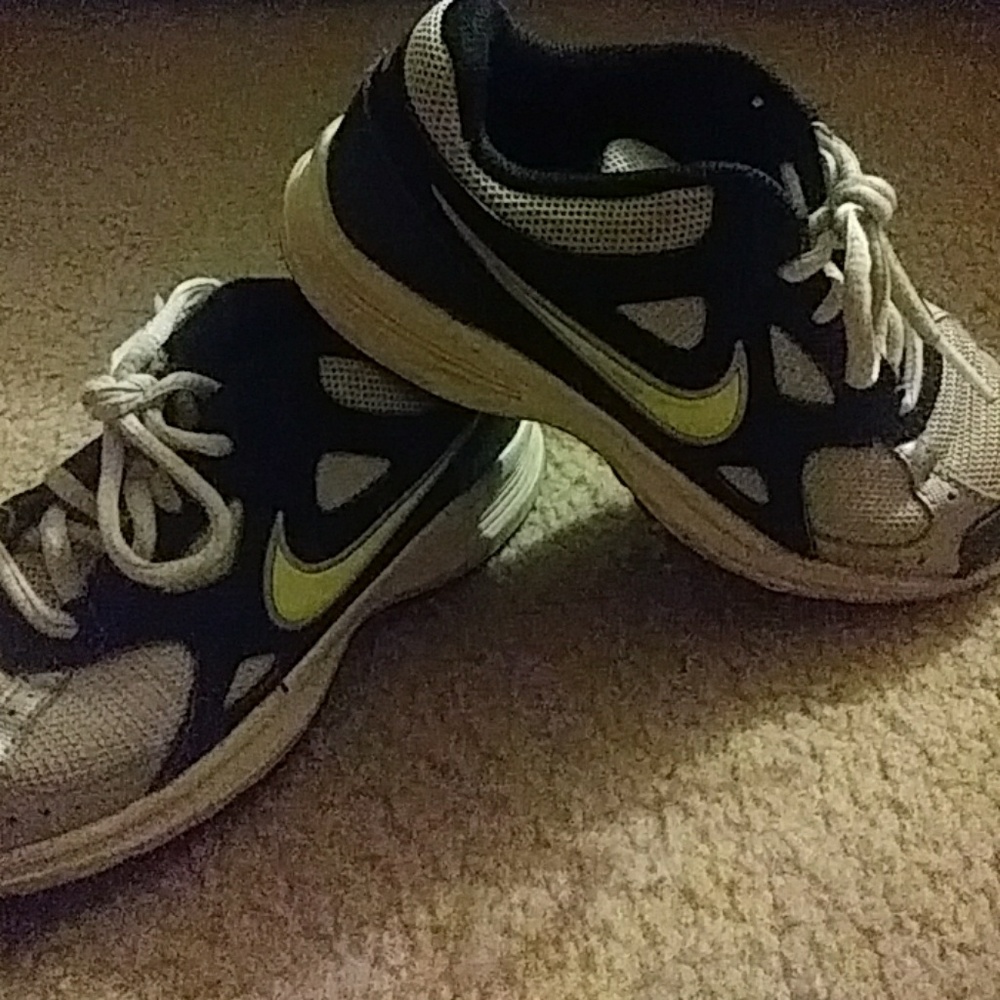Boys sneakers